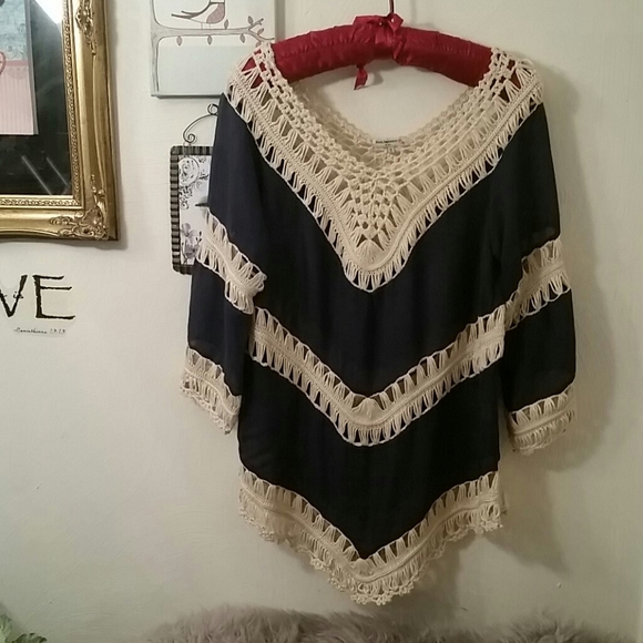 Vivid Importers Tops - crochet boho top, S